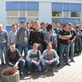 POKAZY  DOŚWIADCZEŃ  Z  FIZYKI