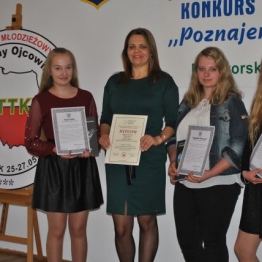 III miejsce w XXV Wojewódzkim Konkursie Krajoznawczym Poznajemy Ojcowiznę w Przeworsku.
