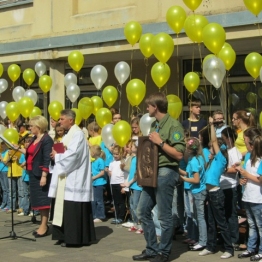WYPADA NAM BUDOWAĆ PRZYSZŁOŚĆ NADZIEI