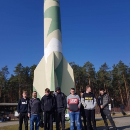 Wycieczka uczniów klasy I ZM do Muzeum Historycznego Blizna i Parku Trampolin JumpWorld w Rzeszowie