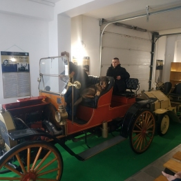 W Muzeum Zabytkowych Samochodów