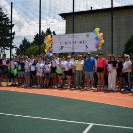 DZIEŃ SPORTU 2025 W ZSCKR W BRZOSTKU